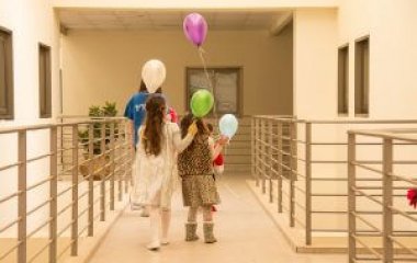 איך לארגן קייטנה במקום העבודה ולהישאר בחיים?